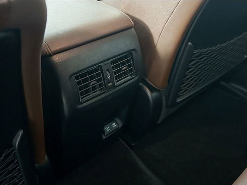 Used 2022 Toyota 4Runner Limited AWD/4WD image 27