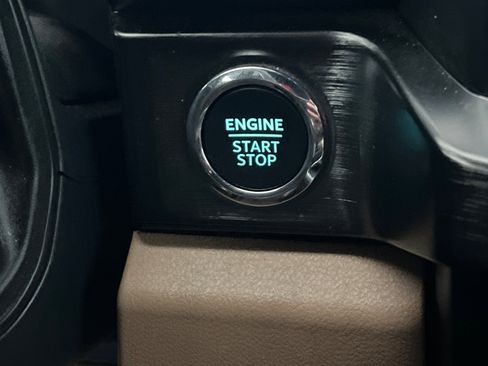 Used 2024 Ford F350 Lariat image 22