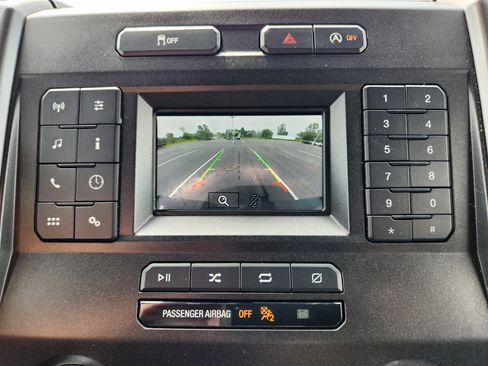 Used 2018 Ford F150 XLT AWD/4WD image 19