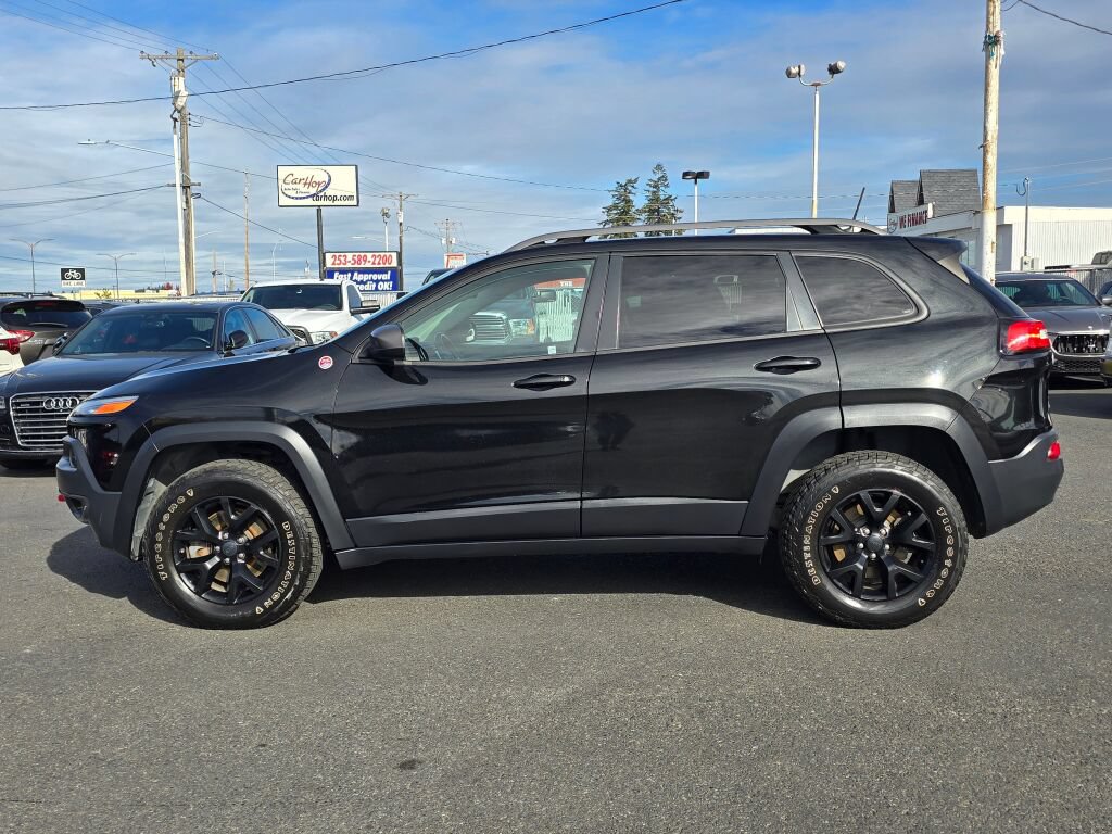 Used 2016 Jeep Cherokee Trailhawk w/ Leather Interior Group AWD/4WD image 9