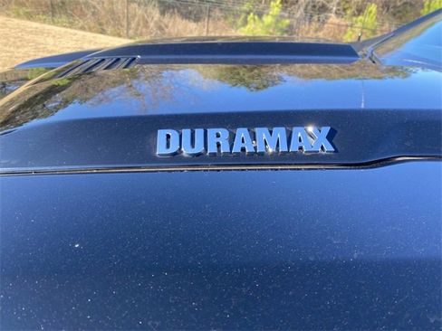 Used 2025 Chevrolet Silverado 1500 ZR2 w/ Technology Package image 13