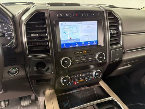 Used 2020 Ford Expedition Limited AWD/4WD image 14