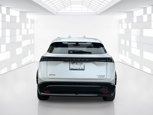 Certified 2024 Nissan Ariya AWD image 6