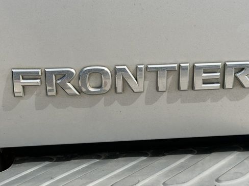 Used 2019 Nissan Frontier SV w/ Value Truck Package RWD image 18