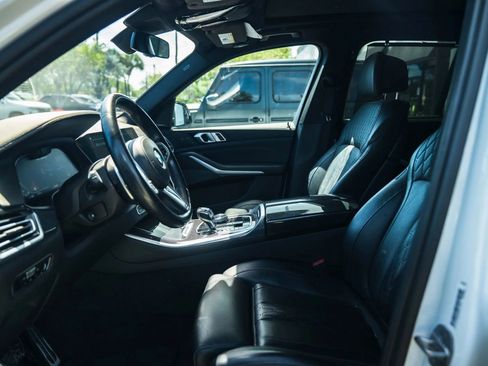 Used 2022 BMW X5 M50i w/ Executive Package image 16