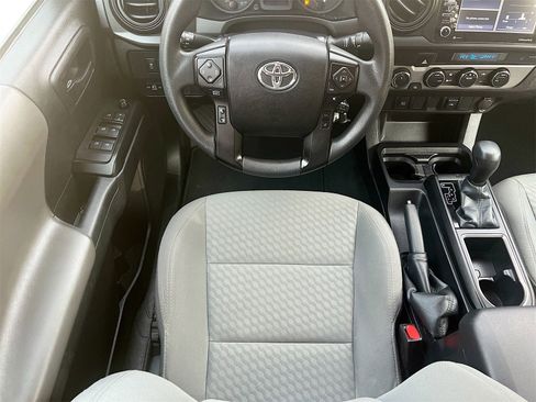 Used 2022 Toyota Tacoma SR image 22