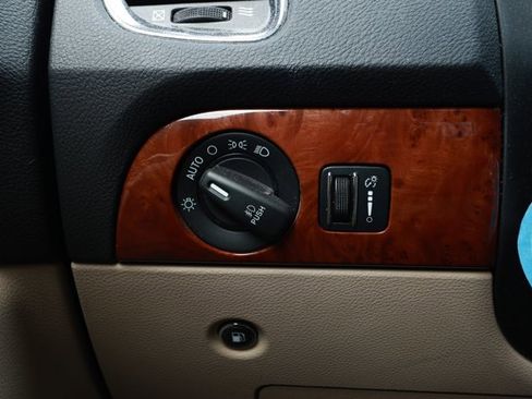 Used 2015 Dodge Durango Limited w/ Nav & Power Liftgate Group image 14