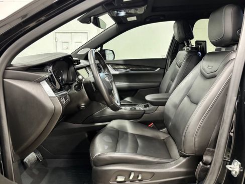 Used 2022 Cadillac XT6 Premium Luxury FWD image 17