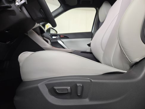 New 2026 Mitsubishi Eclipse Cross SEL image 30