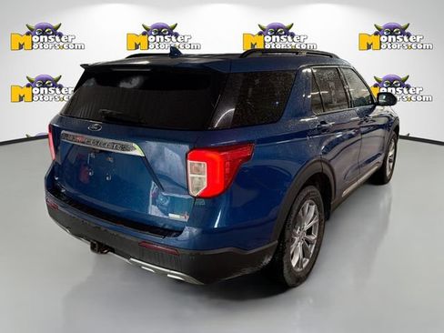 Used 2020 Ford Explorer XLT w/ Equipment Group 202A AWD/4WD image 4