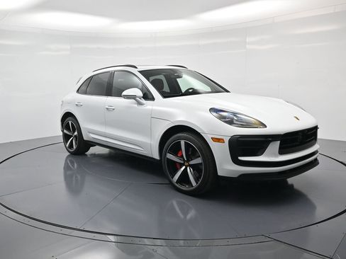 Used 2024 Porsche Macan S image 32