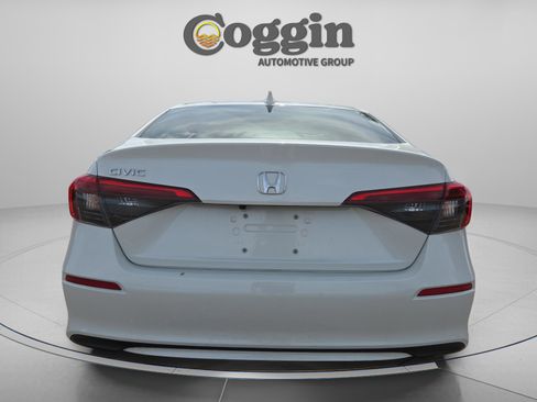 Certified 2024 Honda Civic EX image 4