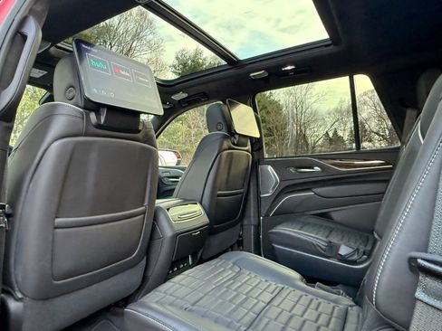 Certified 2023 Cadillac Escalade Sport Platinum image 38