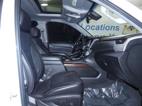 Used 2020 GMC Yukon SLT AWD/4WD image 6