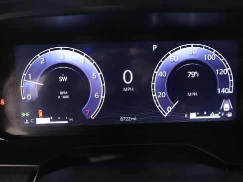 Used 2025 Jeep Grand Cherokee Laredo X RWD image 4