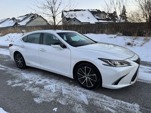 Used 2022 Lexus ES 300h 300h image 4