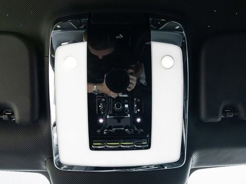 Certified 2021 Rolls-Royce Cullinan AWD/4WD image 45