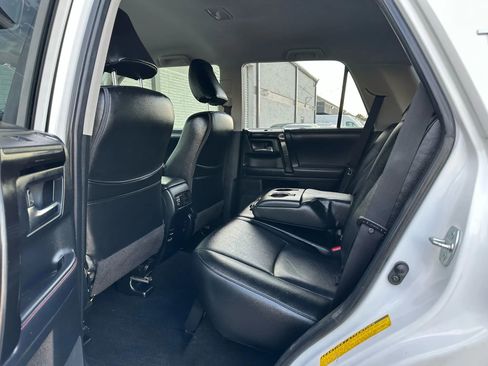 Used 2018 Toyota 4Runner TRD Off-Road Premium image 17