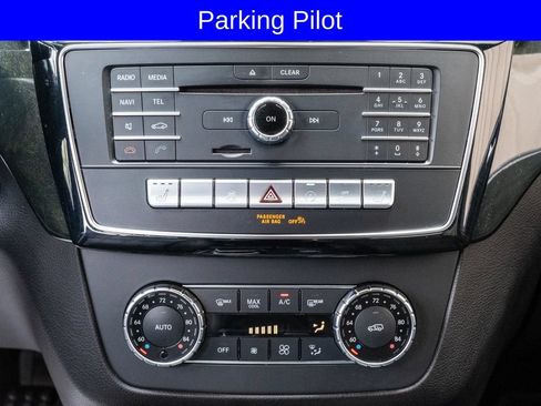 Used 2019 Mercedes-Benz GLE 400 4MATIC w/ Premium 1 Package image 18