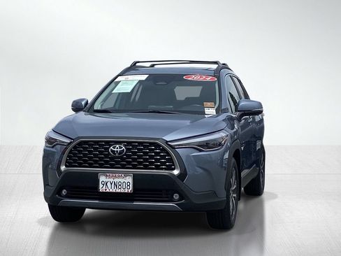Certified 2024 Toyota Corolla Cross XLE w/ Convenience Package FWD image 13