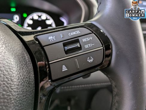 Used 2025 Honda Pilot EX-L image 17