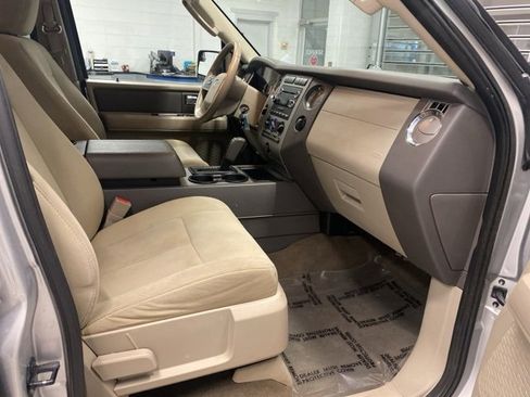Used 2014 Ford Expedition EL XL image 33
