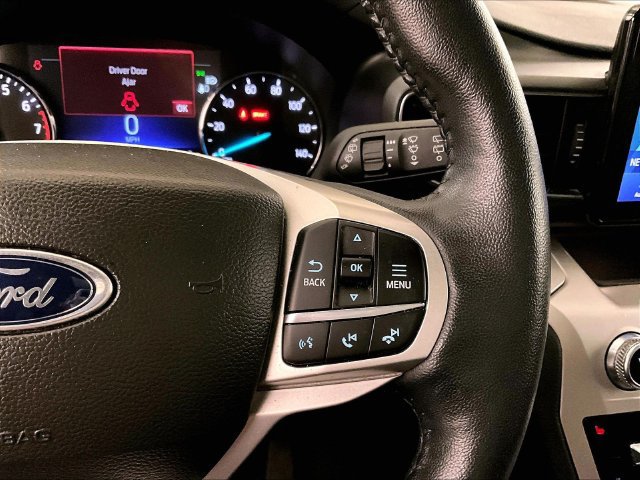 Used 2023 Ford Explorer XLT w/ Equipment Group 202A AWD/4WD image 18