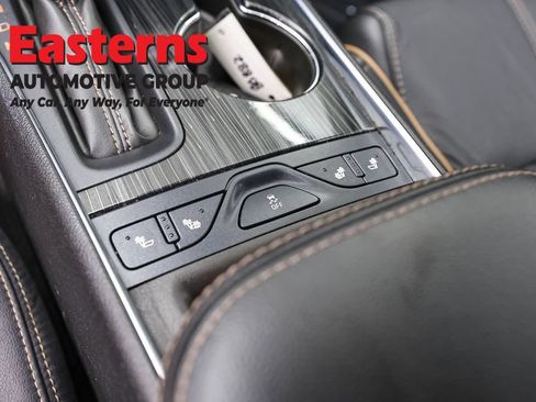 Used 2017 Chevrolet Impala Premier FWD image 21