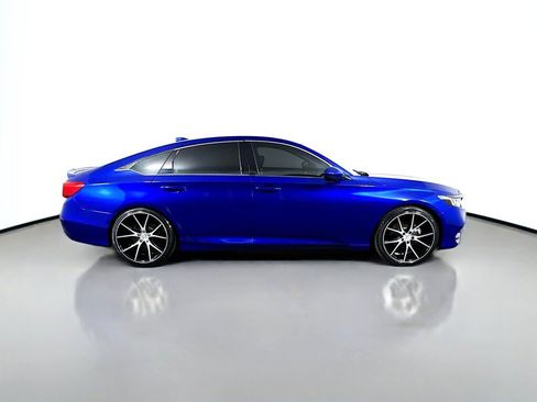 Used 2018 Honda Accord Sport image 6