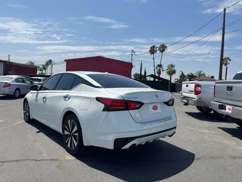 Used 2019 Nissan Altima 2.5 SV FWD image 5