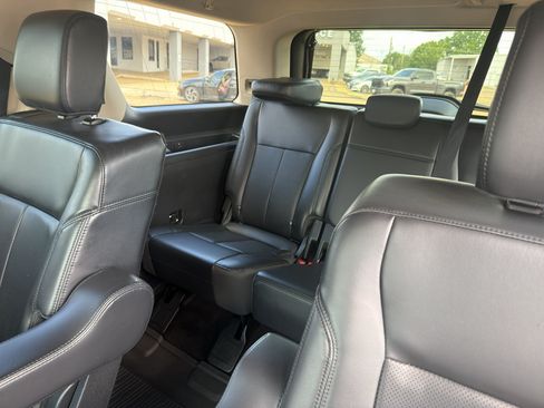 Used 2022 Ford Expedition XLT RWD image 20