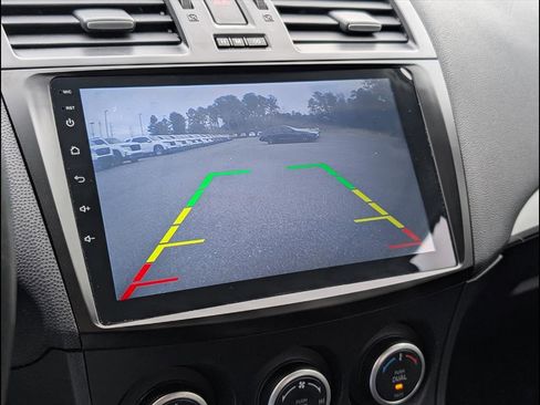 Used 2013 MAZDA MAZDA3 i Touring w/ Preferred Equipment Pkg image 15