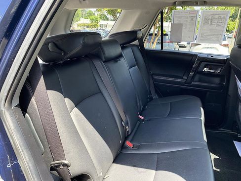 Certified 2023 Toyota 4Runner TRD Off-Road Premium w/ Moonroof Package AWD/4WD image 22