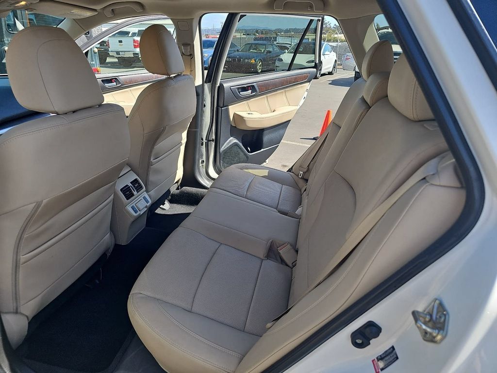 Used 2019 Subaru Outback 3.6R Limited AWD/4WD image 14