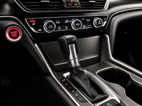 Used 2018 Honda Accord EX image 20