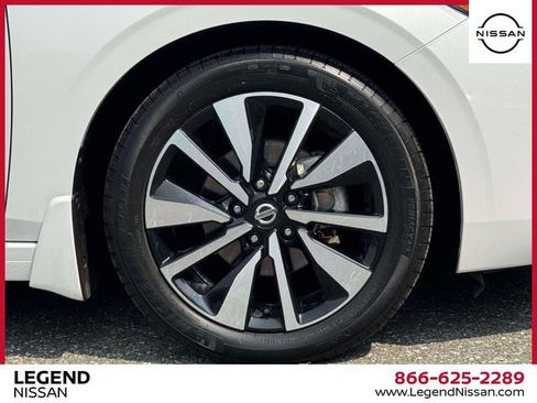 Certified 2023 Nissan Sentra SV w/ SV Premium Package FWD image 9
