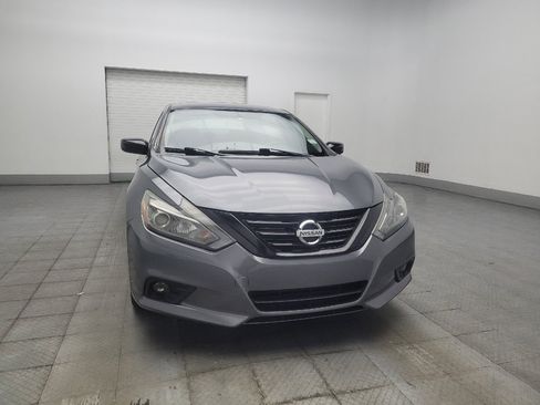 Used 2018 Nissan Altima 2.5 SR w/ SR Midnight Edition FWD image 14