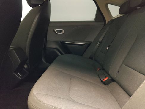 Used 2025 Kia K4 FWD image 18