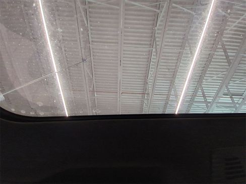 Used 2021 Volkswagen ID.4 Pro S image 28