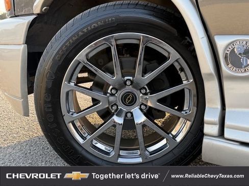 Used 2014 Chevrolet Express 1500 RWD image 10