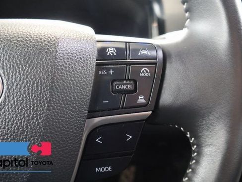 Used 2025 Toyota Camry SE w/ Convenience Package AWD/4WD image 19