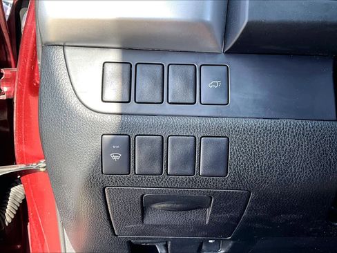 Used 2016 Toyota Highlander Plus image 33