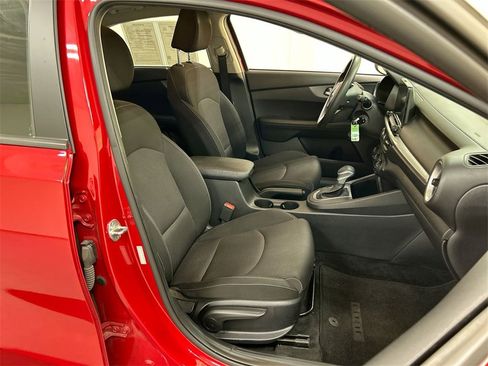 Used 2021 Kia Forte LXS image 22
