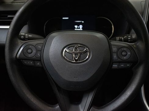 Used 2024 Toyota RAV4 XLE AWD/4WD image 12