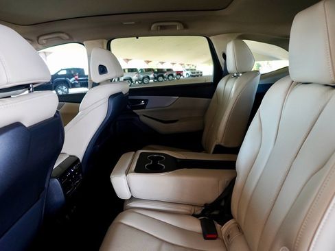 Used 2023 Acura MDX FWD w/ Technology Package image 9