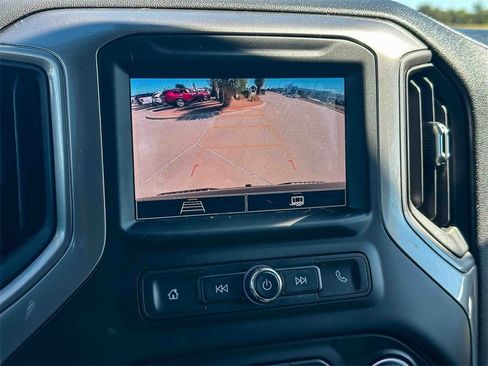 Used 2022 Chevrolet Silverado 1500 Custom image 29