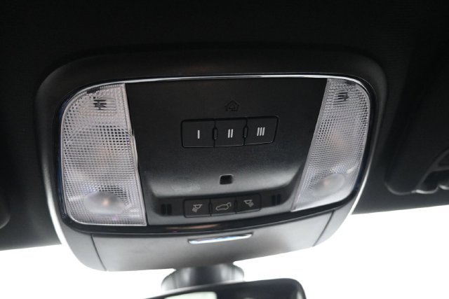 Used 2025 Dodge Durango GT AWD/4WD image 9