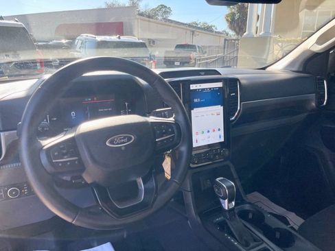 Used 2024 Ford Ranger XLT image 12