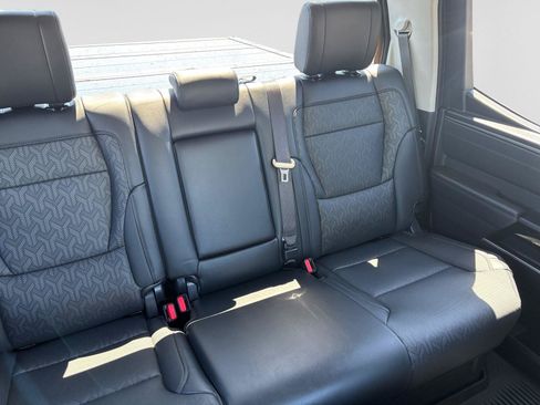 Used 2024 Toyota Tundra Limited AWD/4WD image 18