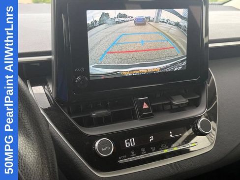 Used 2024 Toyota Corolla LE FWD image 18